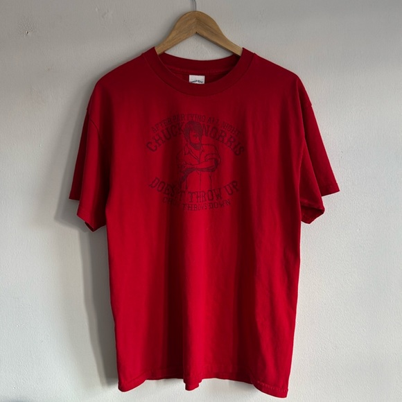 Vintage Chuck Norris T-Shirt / Chuck Norris Throws Down / Large - Picture 2 of 6